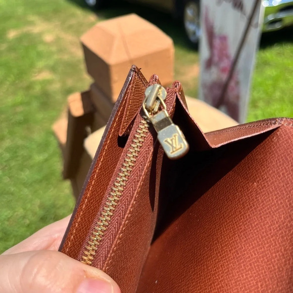 Louis Vuitton LV Monogram Sarah long Wallet w dust bag authentic - Picture 11 of 13
